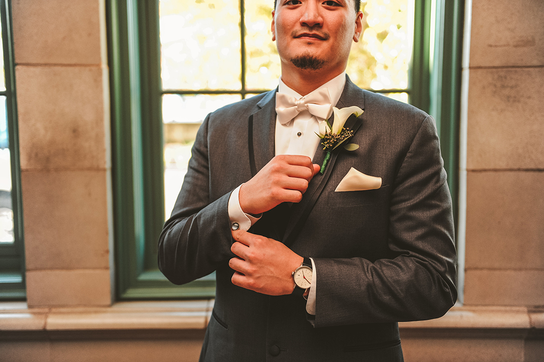 a groom getting ready at the Joliet Union Station