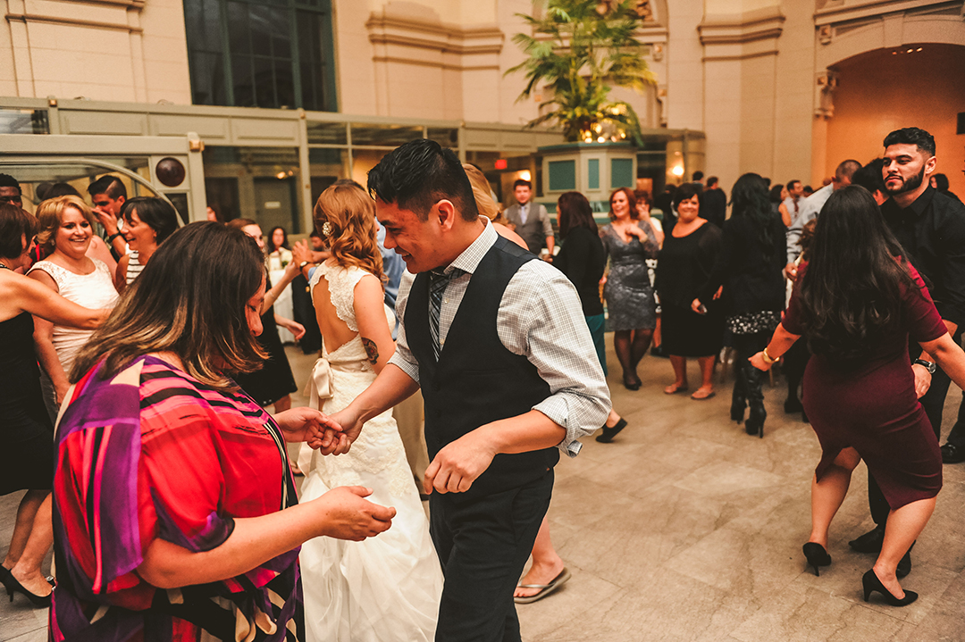 a couple dancing at a wedding reception in Joliet