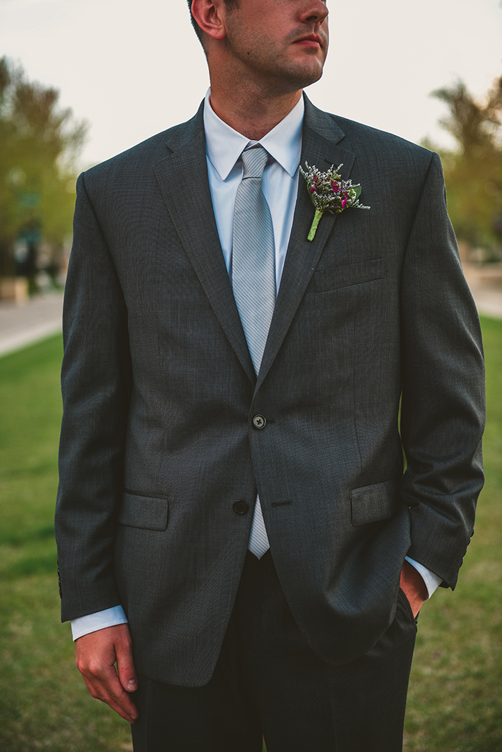 a groom wearing a Ralph Lauren suit at a Chicago elopement