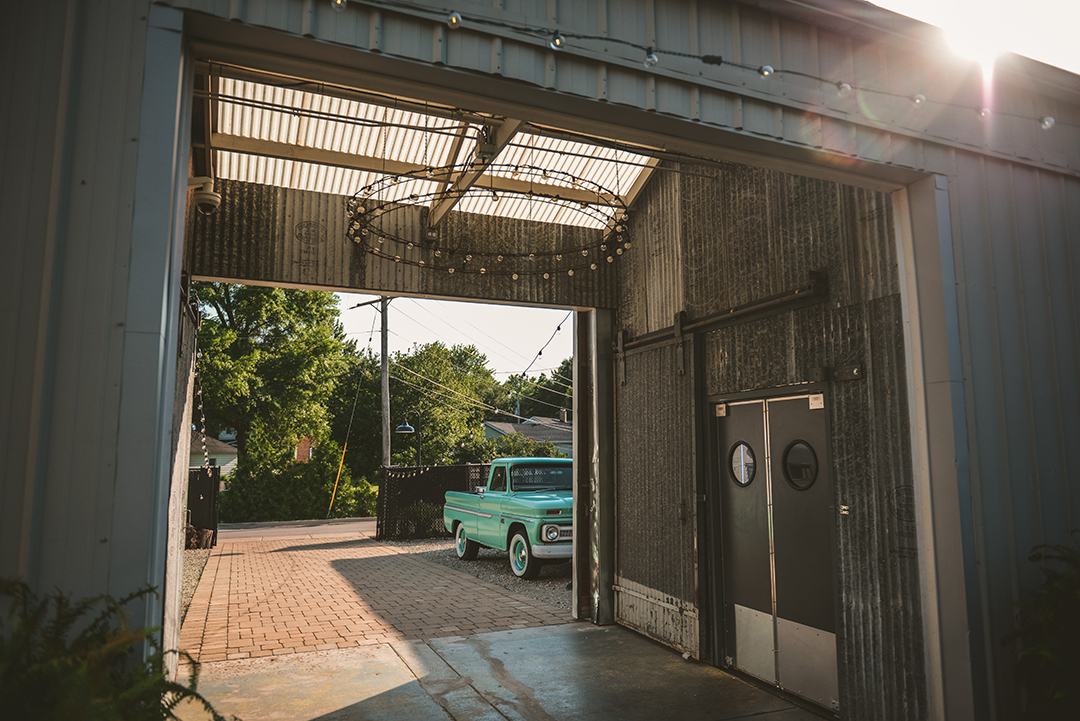 the entrance of Warehouse 109 in Plainfield on a beautiful summer day